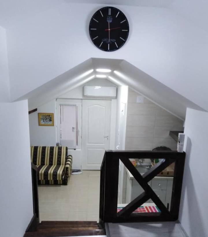 Apartman Vrdnicak Врднік Екстер'єр фото